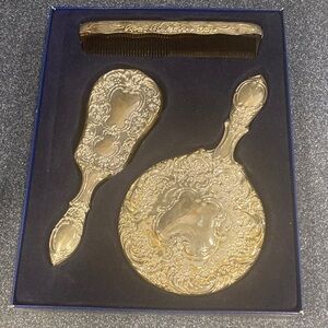 Elegant Vintage Silver Vanity Set